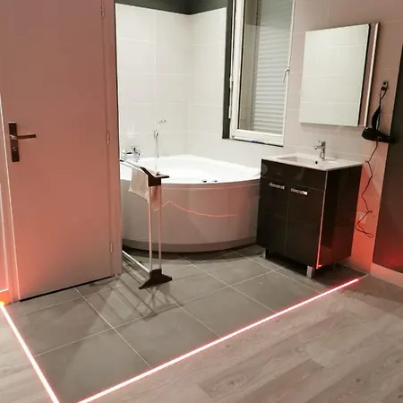 Appartement Gris - Love Suite - Balneo-Jaccuzi-2