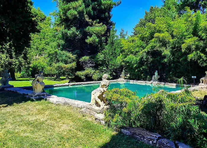 Hôtel 4 étoiles: Chateau De Roussan