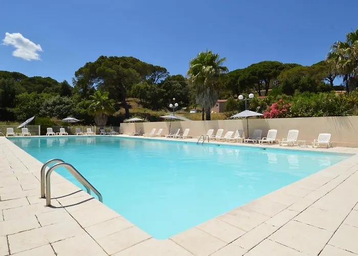 Le Domaine De Villepey By Sdr