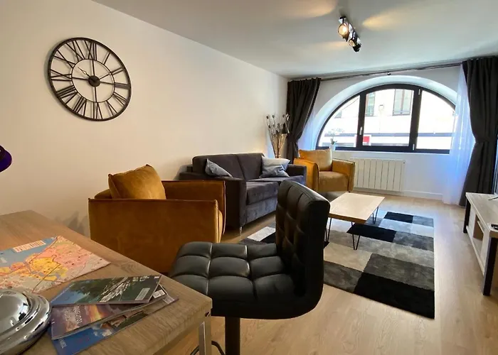 Le Royal 4 - Apartment For 4 People In The City Center