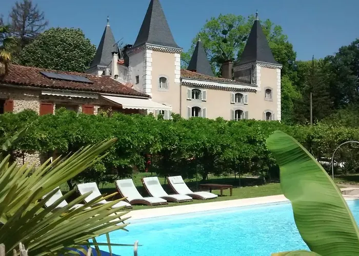 Hôtel avec vue: Hotel Logis - Chateau de Beauregard