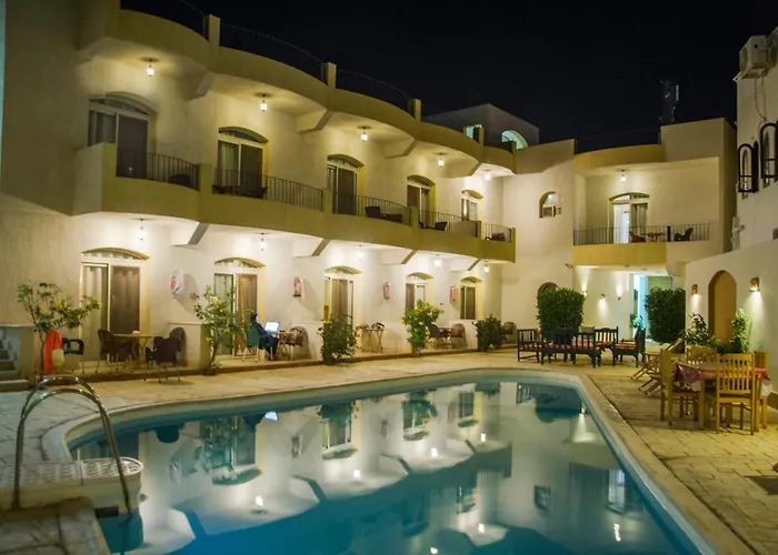 Hôtel central: New Yalla Hotel