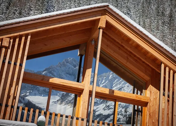 Petit Yeti Chalet