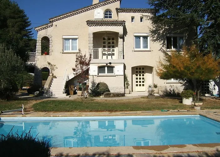 Domaine de Lazuel à 2,5km du centre ville