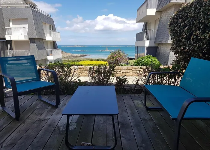 Les Pieds Dans L'Eau