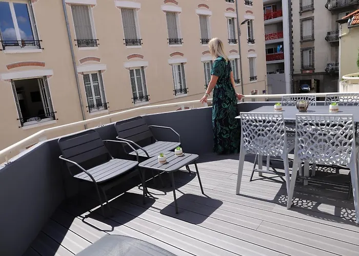 Charmant T3 Jaude + Terrasse Et Garage