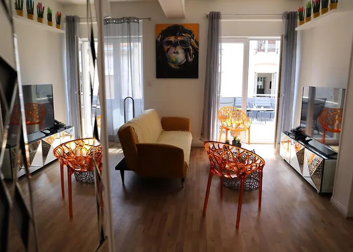 Charmant T3 Jaude + Terrasse Et Garage