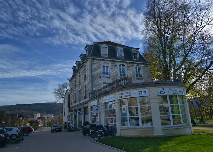 Les Suites Du Parc