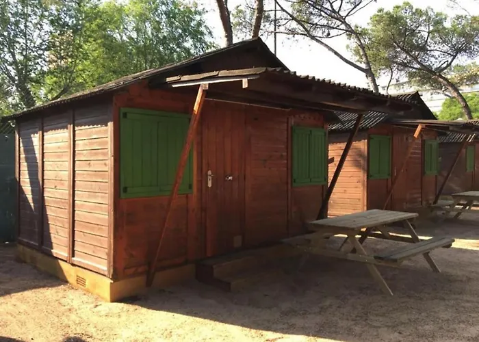 Hotel pres du College: Camping S'Abanell