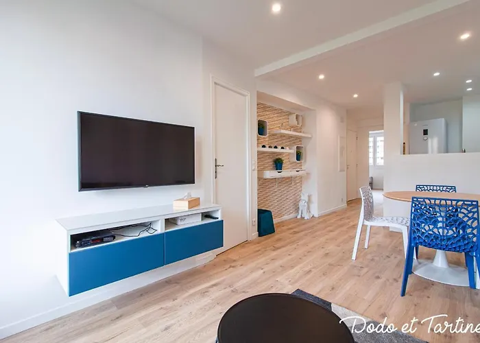 Beautiful 2 Bedroom With Balcony - Dodo Et Tartine