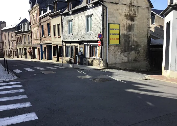 Honfleur centre ville avec garage privé