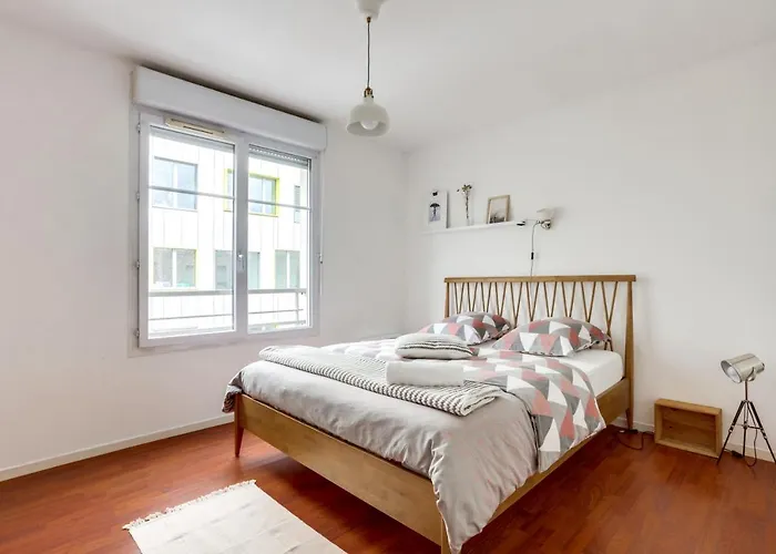 Chic Apart With Terrace And Parking