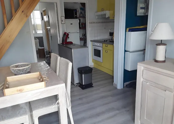 Joli Duplex Proche Commerces Et Mer