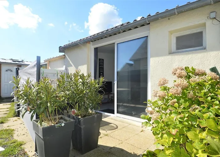 Maisonnette Avec Terrasse A 50M De La Plage