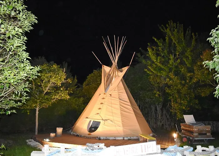 Nuit En Cheyenne Tipi A 500M De La Plage