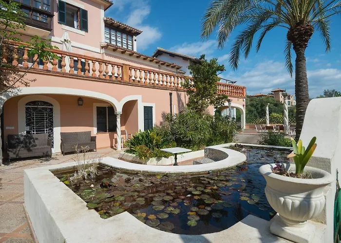 Luxury Villa For 16 People With Seaview, Pool And Bbq