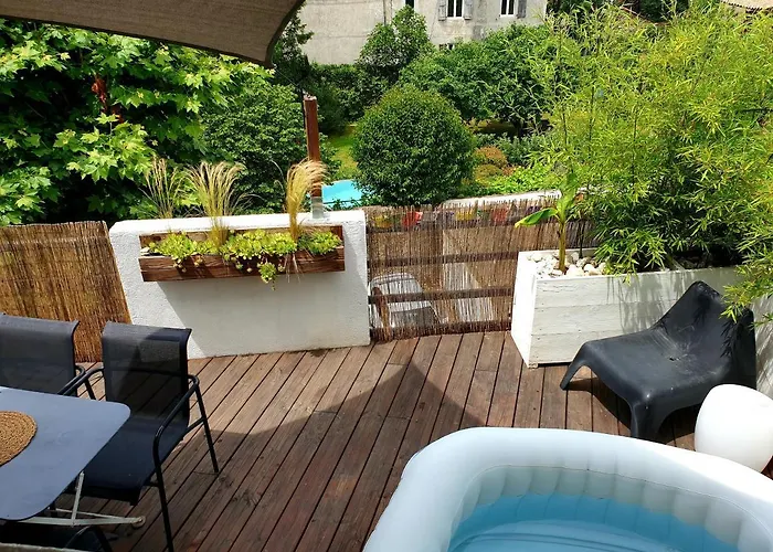 Duplex Avec Spa Et Terrasse En Plein Centre Du Village