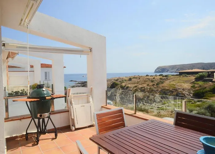 Beachfront Duplex With Terrace And Sea Views -