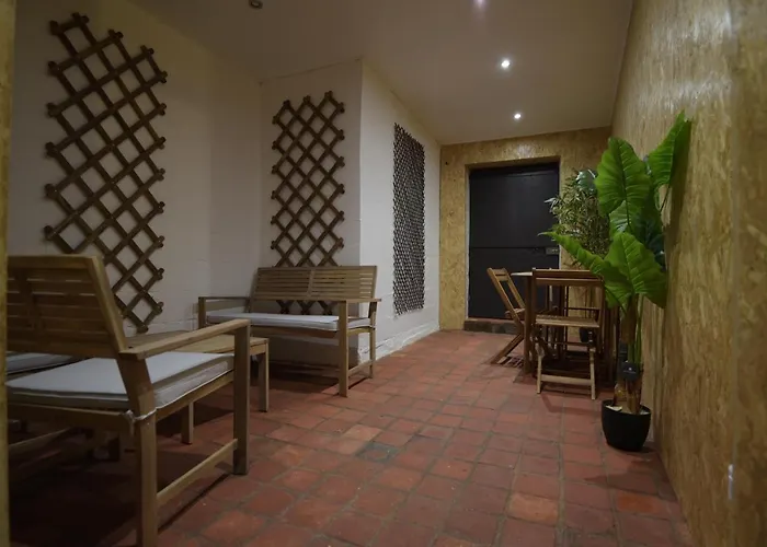 Cosy appartement Hyper centre ville avec cour + Patio