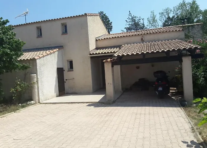 jolie villa avec piscine