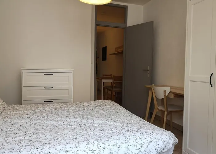 Ravissant T2 Entierement Renove A 300 M De La Gare