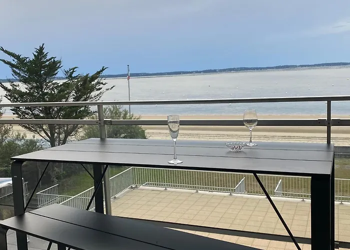 L'OCEAN vue bassin 1ère ligne Plage Pereire vue mer