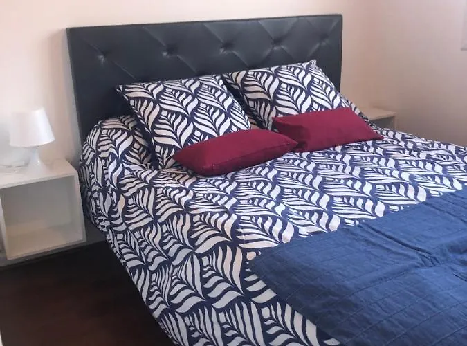 Appartement cosy, en rez de chaussée, en plein centre de CAmbo les Bains