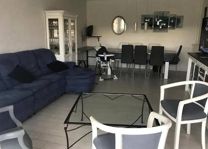 Grand Appartement 2 Minutes Plage Et Commerces