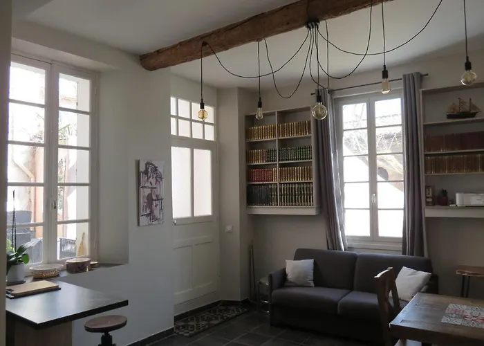 Appartement Avec Jardin Privatif