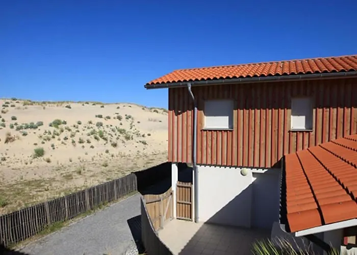 Well-Kept Home With A Terrace Near The Beach