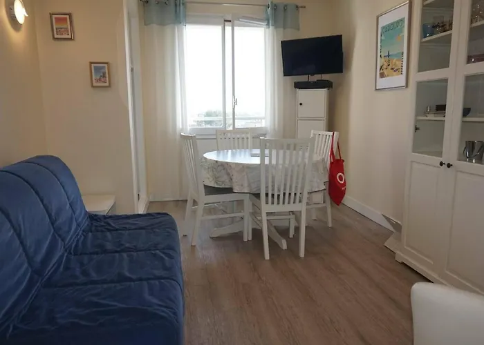 Appartement A Cabourg Proche Plage Et Casino, 4 Personnes, Parking Privatif - Fr-1-465-61