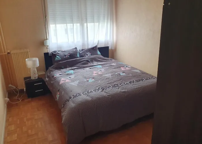 Dans grand appart de 113m2 proche Paris