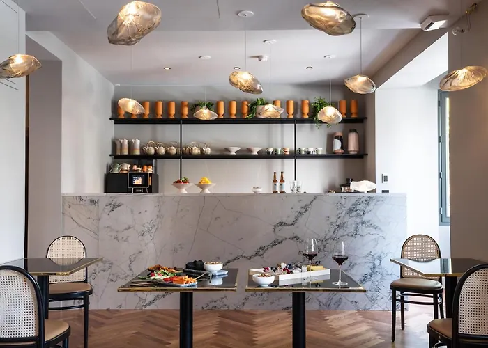 Hôtel de luxe: Hébé Hotel