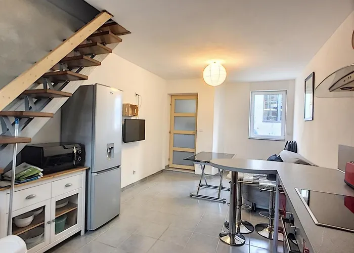 Maison De Ville En Triplex Avec Parking, Proche Plage Et Gare - Fr-1-361-349