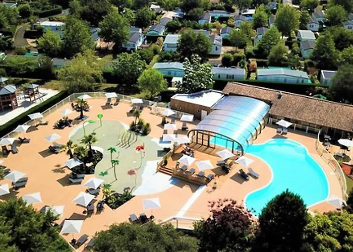 Maison de 2 chambres avec piscine partagee et jardin clos a Biscarrosse