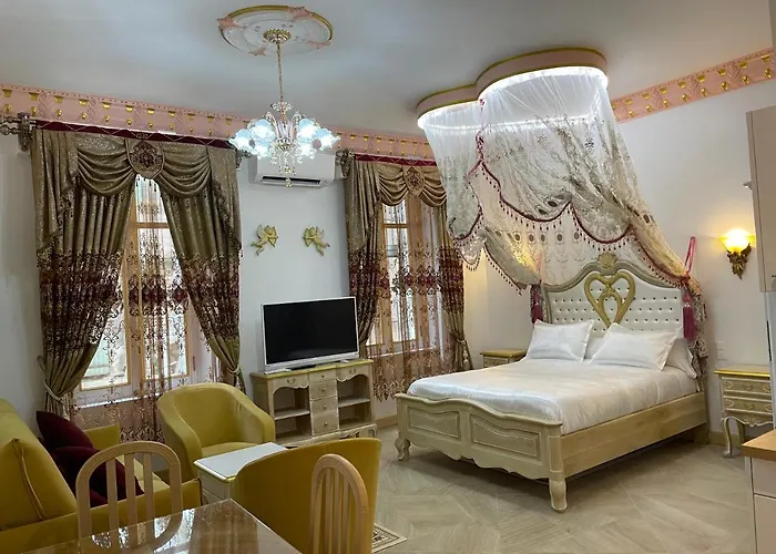 Studio Romantique Maison de L'église du Couvent