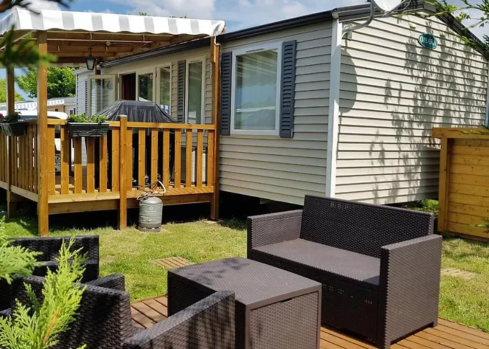 Camping Les Charmettes-Mobile Home Vacances