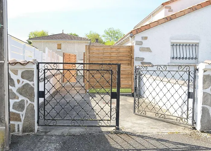 T2 - 28m2 avec cour et stationnement, wifi et linge fournis