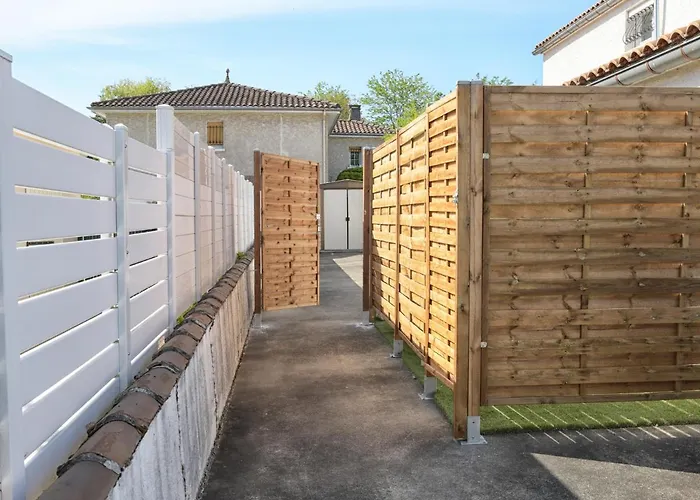 T2 - 28m2 avec cour et stationnement, wifi et linge fournis