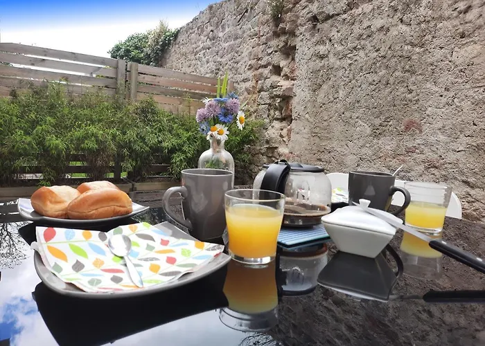 Kerentree - Appartement En Centre Ville Avec Terrasse Et Parking Prive