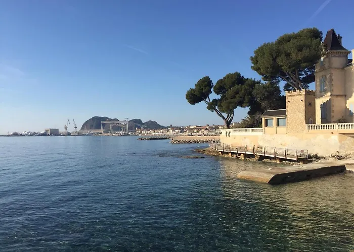 Duplex La Ciotat - superbe 85 m2 - 6 pers - 3 chambres - Climatisation - Vue mer et proche du vieux port La Ciotat
