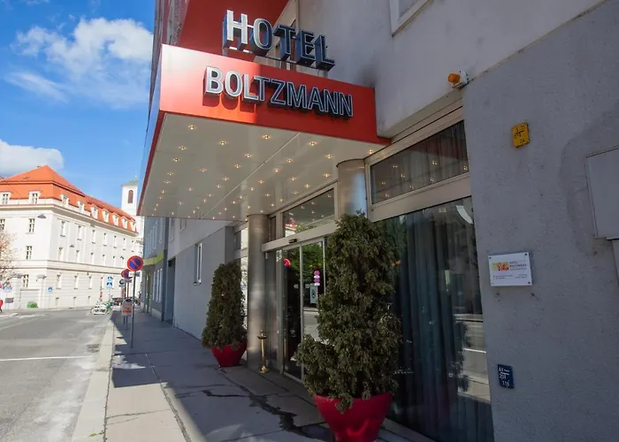  Boltzmann