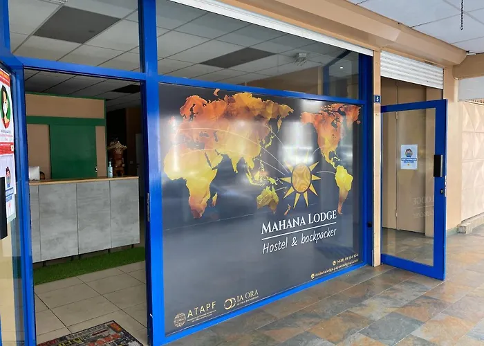 Mahana Lodge Hostel & Backpacker