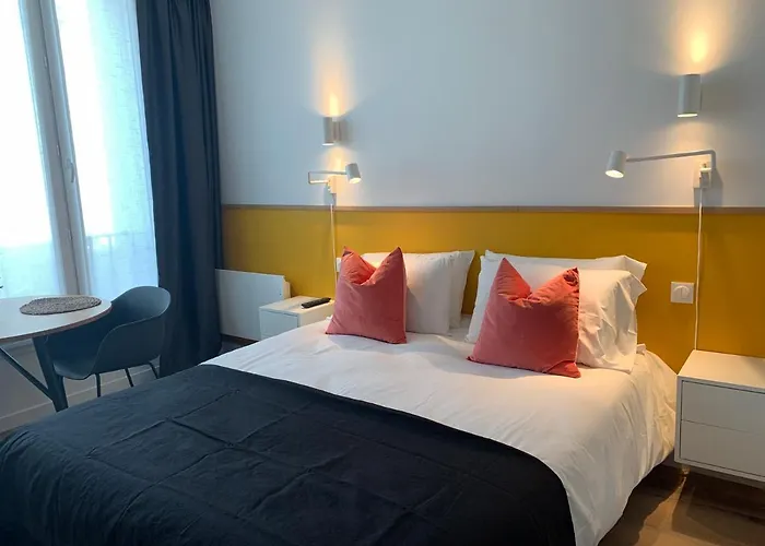 Location de vacances: TY STUDIOS Hyper Centre Ville GARE TRAM BUS