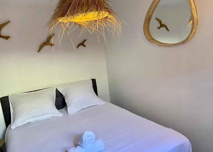 Marinesappartement, La Marina Tropezienne 100M Plage Wifi Fibre