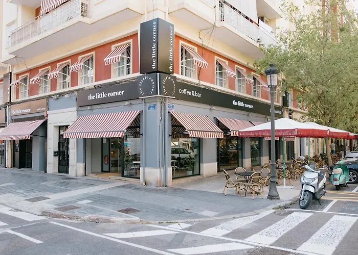 Hotel pres du College: The Little Corner B&B