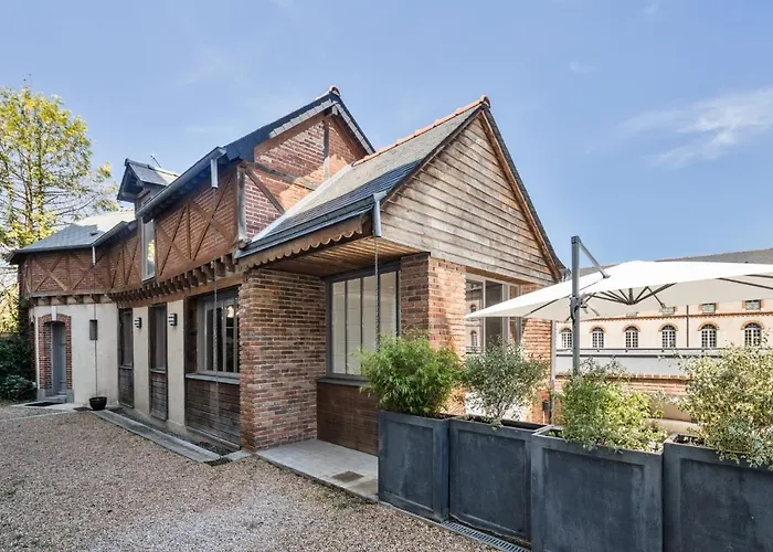 Maison Sévigné - Le calme du Thabor et la proximité du centre ville
