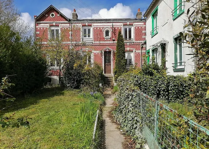 Villa des Roses - Appart T2, 31m2, 1er étage, vue jardin, Le scandinave