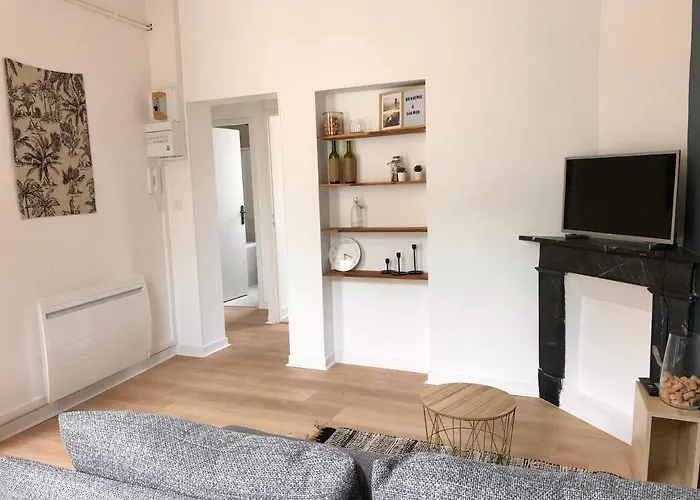 Le Tanin -Appartement entier avec Balcon
