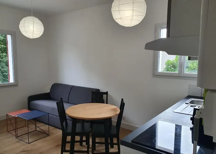 Modern Apartment Near The Sea